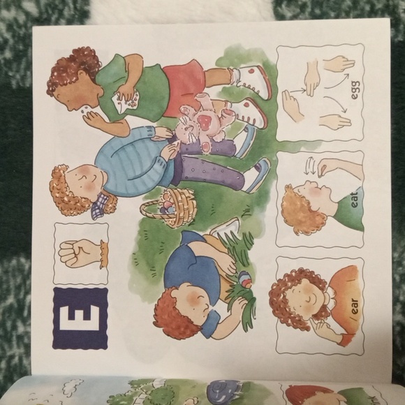 My First Book Of Sign Language - Picture 4 of 6